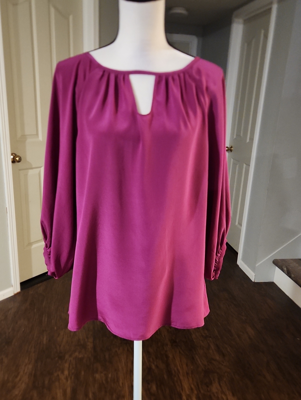 Dora Landa 100% Silk Magenta Cold Shoulder Key Hole Blouse